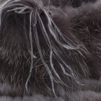 Brunello Cucinelli Maglia della pelliccia di colore grigio