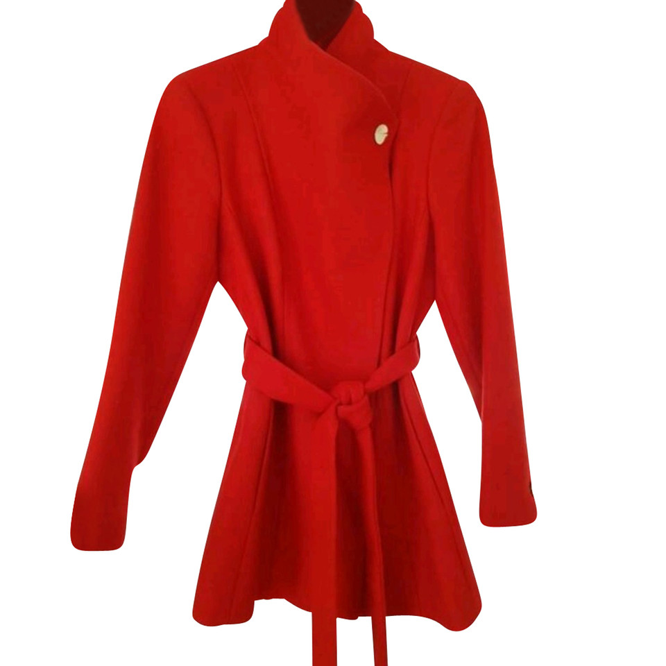 Ted Baker Jacke/Mantel aus Wolle in Rot