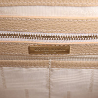 Armani Handtasche aus Leder in Beige