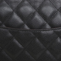 Chanel Classic Flap Bag Maxi in Pelle in Nero