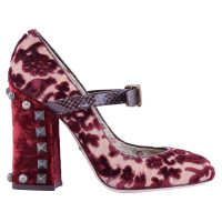 Dolce & Gabbana pumps with rivet heel