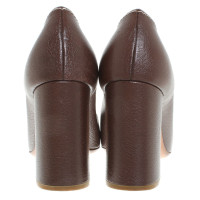 Prada pumps in brown