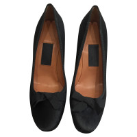 Lanvin Pumps/Peeptoes aus Leder in Schwarz