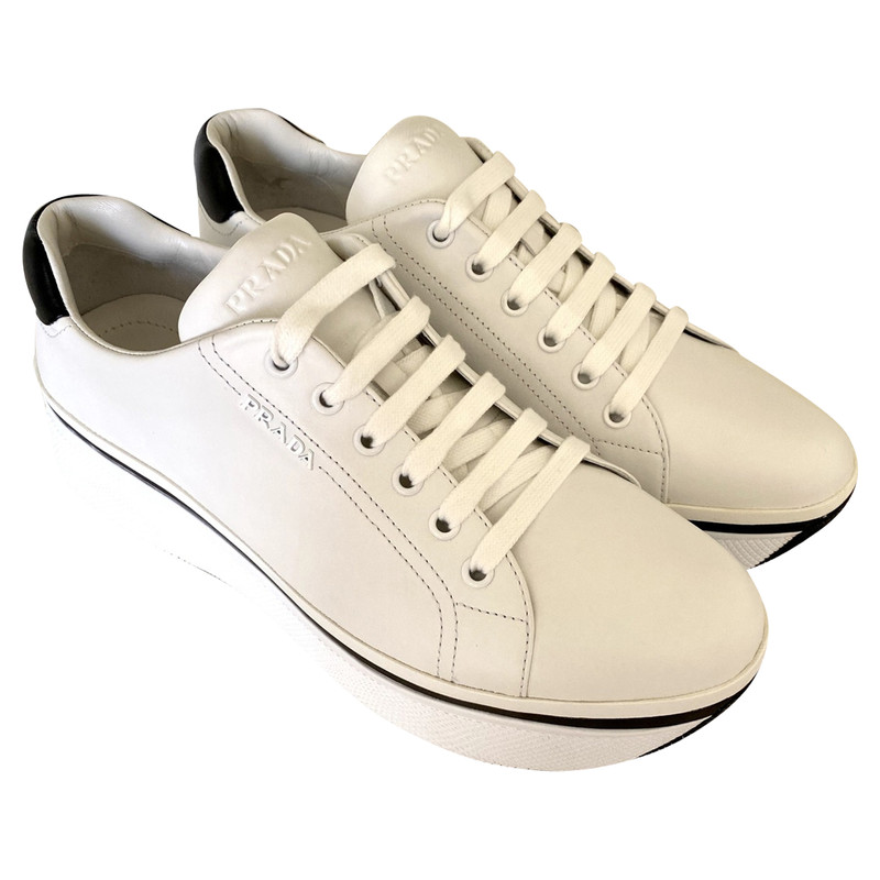Prada Trainers Leather in White 
