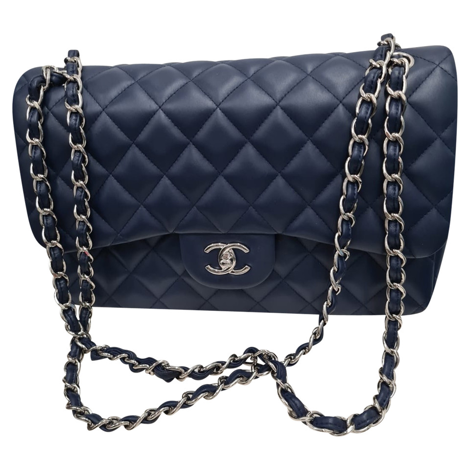 Chanel Classic Flap Bag Jumbo Leather in Blue