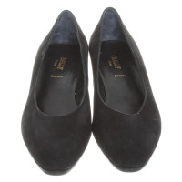Bally pumps in black