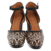 Chie Mihara Pumps/Peeptoes en Cuir en Marron