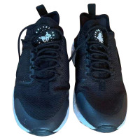 Nike Sneakers in Schwarz