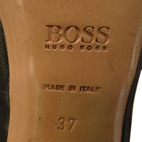 Hugo Boss pumps