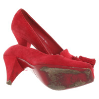 Yves Saint Laurent Pumps/Peeptoes aus Wildleder in Rot