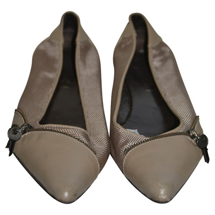 Versus Slippers/Ballerina's Leer in Taupe