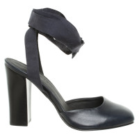 Christophe Lemaire Pumps/Peeptoes Leather in Blue
