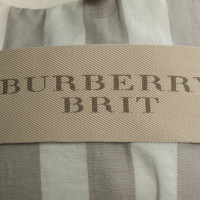 Burberry Jacke/Mantel in Creme