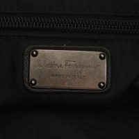 Salvatore Ferragamo Handtasche mit Fellbesatz