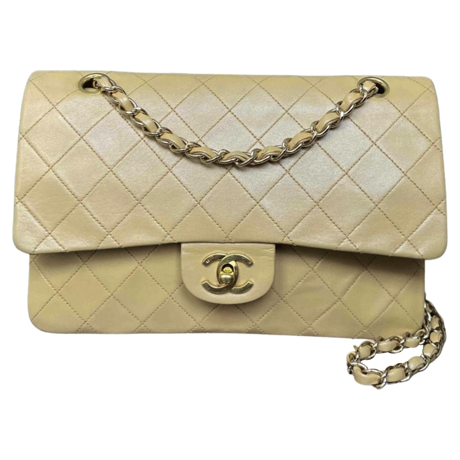 Chanel Classic Flap Bag Leather in Beige - Second Hand Chanel Classic Flap  Bag Leather in Beige buy used for 3999€ (5082730)