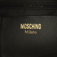 Moschino Umhängetasche aus Leder in Schwarz