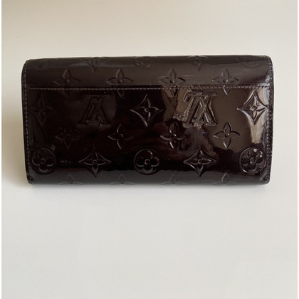 Louis Vuitton Täschchen/Portemonnaie aus Lackleder