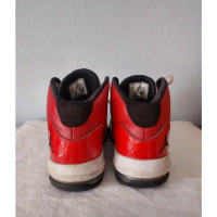 Jordan Trainers Leather in Red