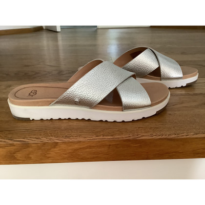 Ugg Australia Slippers/Ballerinas Leather in Silvery