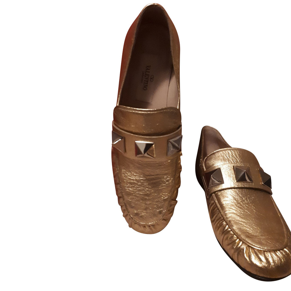 Valentino Garavani Sandalen aus Leder in Gold