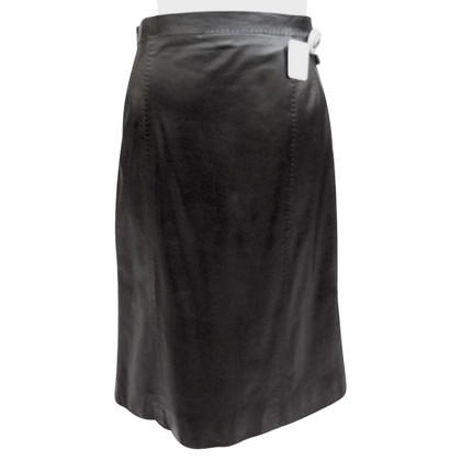 Louis Vuitton Leather skirt with frills seam