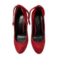Guess Pumps/Peeptoes Suede in Fuchsia