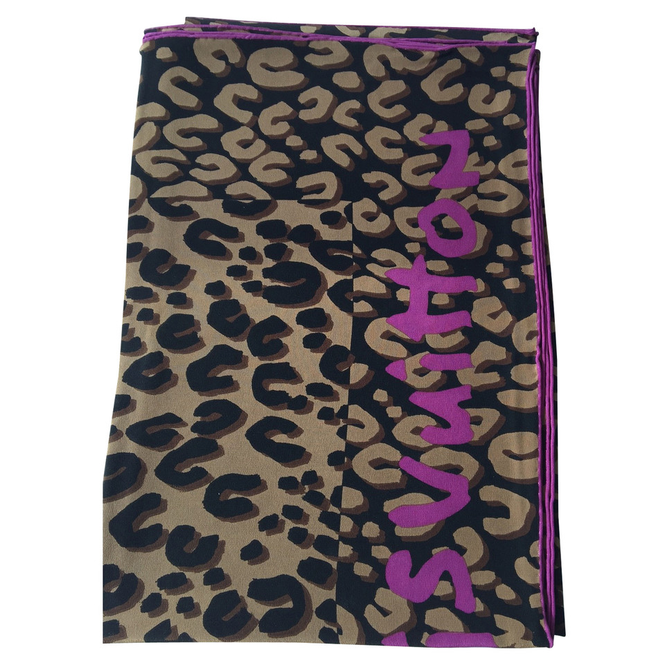 Louis Vuitton Silk scarf with leopard print - Buy Second hand Louis Vuitton Silk scarf with ...