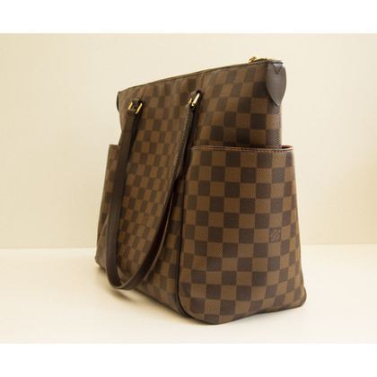 Louis Vuitton Totally MM in Bruin