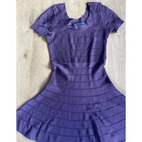 French Connection Kleid aus Viskose in Violett