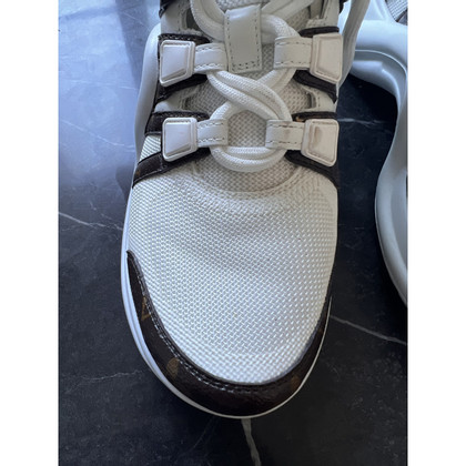 Louis Vuitton Chaussures de sport en Cuir en Blanc