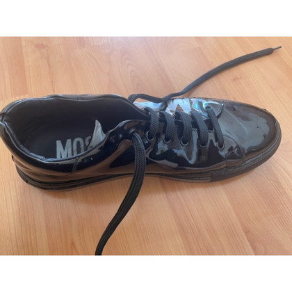 Moschino Trainers Patent leather in Black