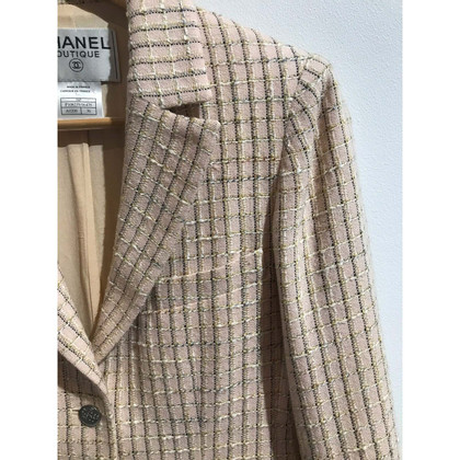 Chanel Jacket/Coat Wool in Pink