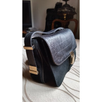 Sandro Handtasche aus Leder in Schwarz