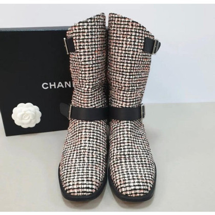 Chanel Stiefel