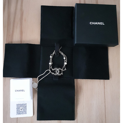 Chanel Armreif/Armband aus Silber in Silbern