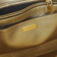 Miu Miu Handtasche aus Leder in Gold