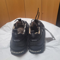 Burberry Sneakers in Schwarz