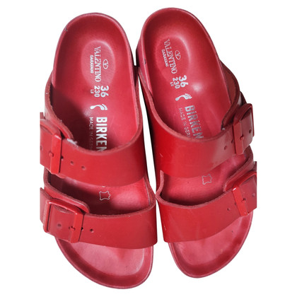Valentino Garavani Sandals Leather in Red