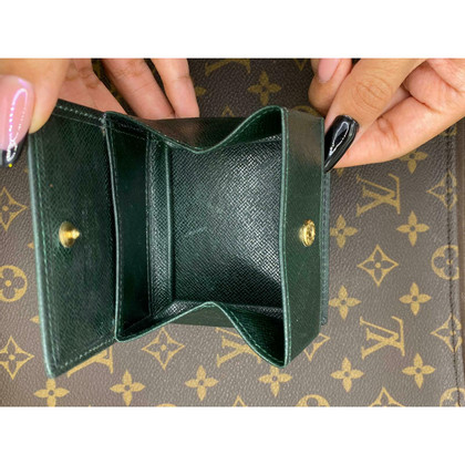 Louis Vuitton Täschchen/Portemonnaie aus Canvas in Grün