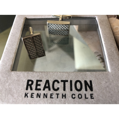 Kenneth Cole Accessoire aus Stahl in Silbern