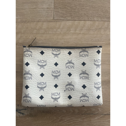 Mcm Clutch Bag Leather in Cream