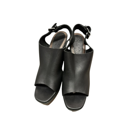 Marni For H&M Sandalen aus Leder in Schwarz
