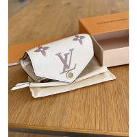 Louis Vuitton Täschchen/Portemonnaie aus Leder in Creme