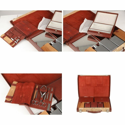 Hermès Reisetasche aus Leder in Beige