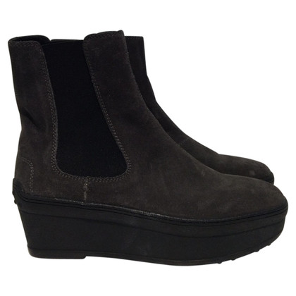 Tod's Ankle boots with platform