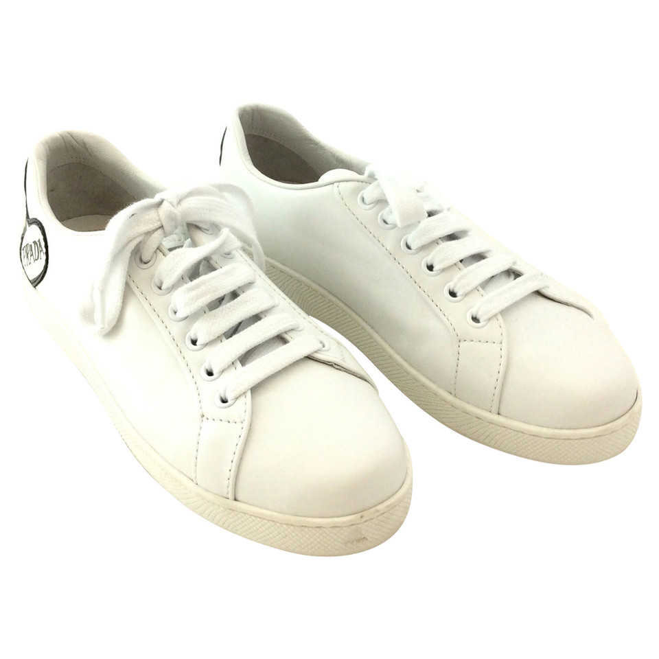 Prada Chaussures de sport en Cuir en Blanc