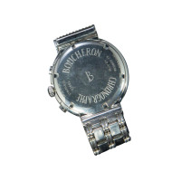 Boucheron Armbanduhr aus Stahl in Grau