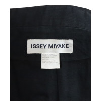 Issey Miyake Blazer aus Baumwolle in Schwarz