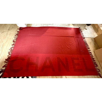Chanel Scarf/Shawl Cashmere in Red