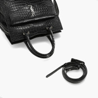 Saint Laurent Handtasche aus Lackleder in Schwarz